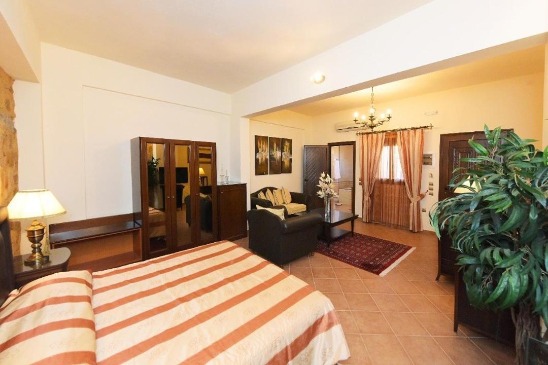 Apart Otel Paris *